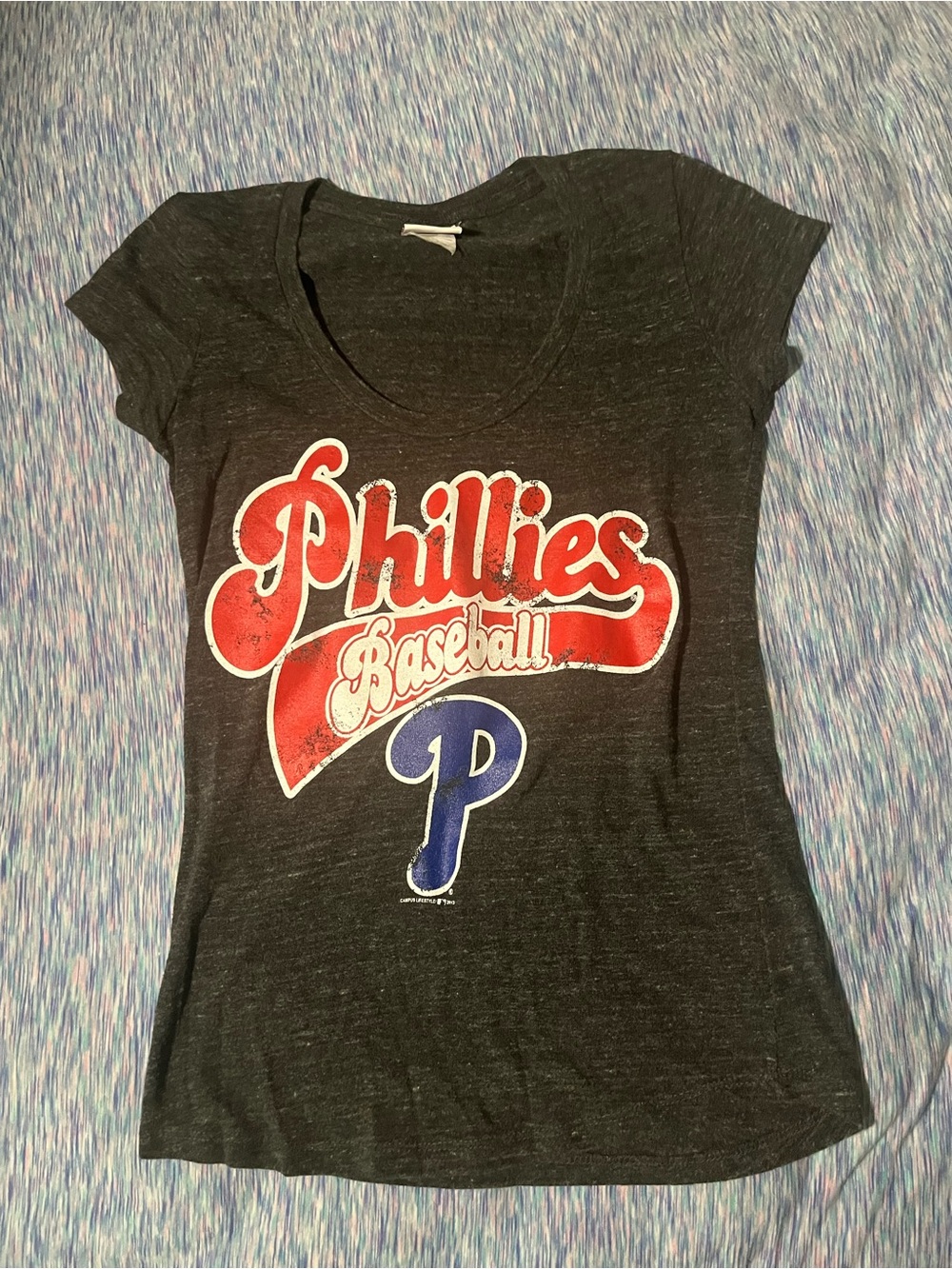 Phillies baseball t-shirt women’s size small